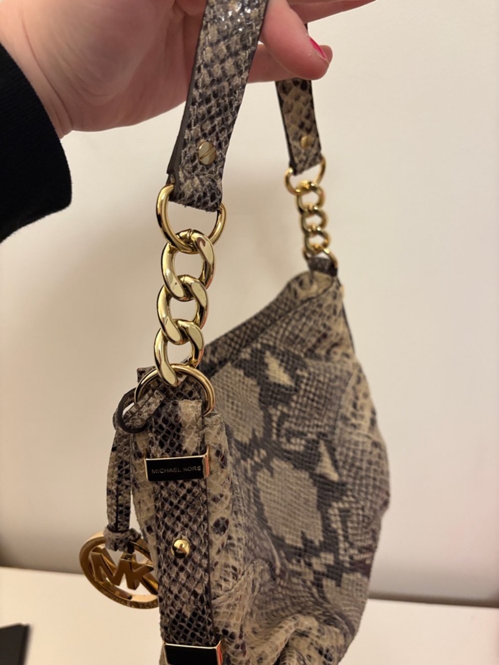 Michael Kors 🐍 Snake-Print Shoulder Bag - Picture 9 of 10